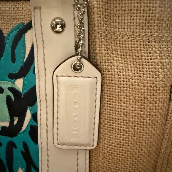 Coach Limited Edition “Bee & Flowers” Summer Bag - Picture 6 of 12